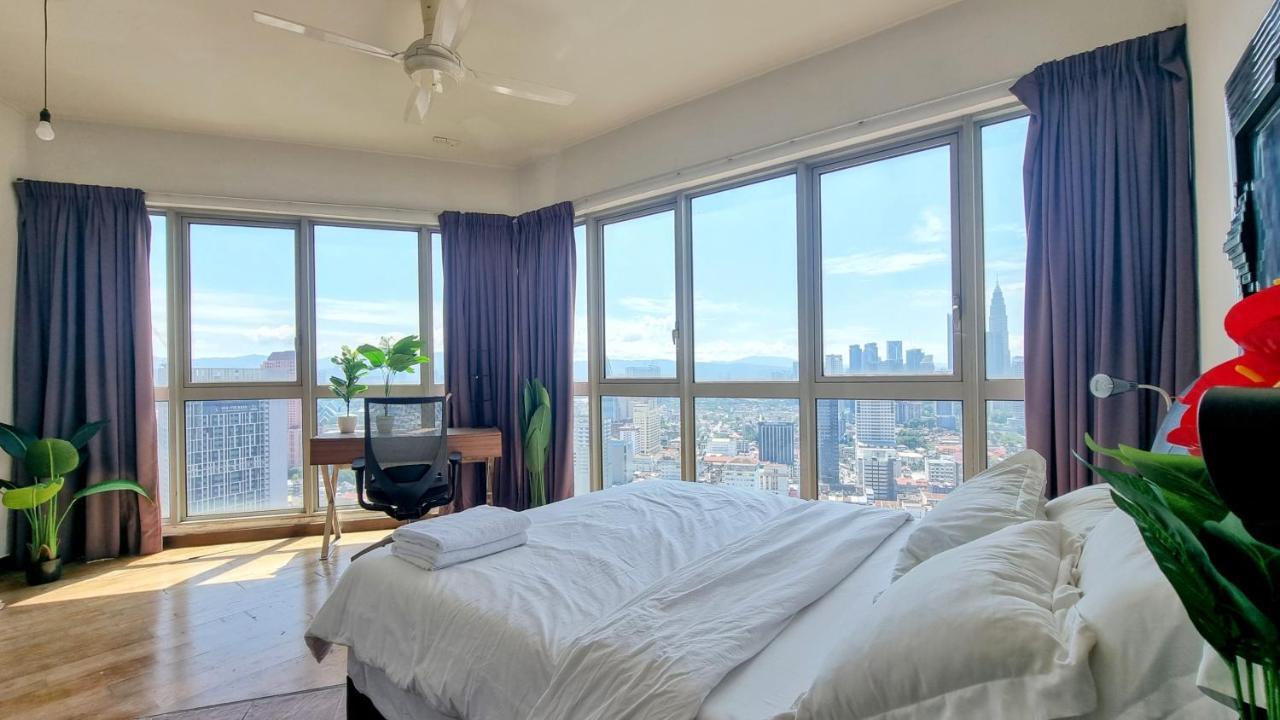 Penthouse On 34 - The Highest Unit And Best Views In Regalia & Private Rooftop Terrace クアラルンプール エクステリア 写真